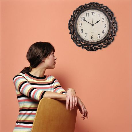 Vintage Ornate Border 50cm Quartz Wall Clock - Rustic Black Bronze Styling