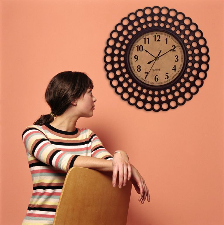 Rustic Pored Border 48cm Quartz Wall Clock - Vintage Black Bronze Styling