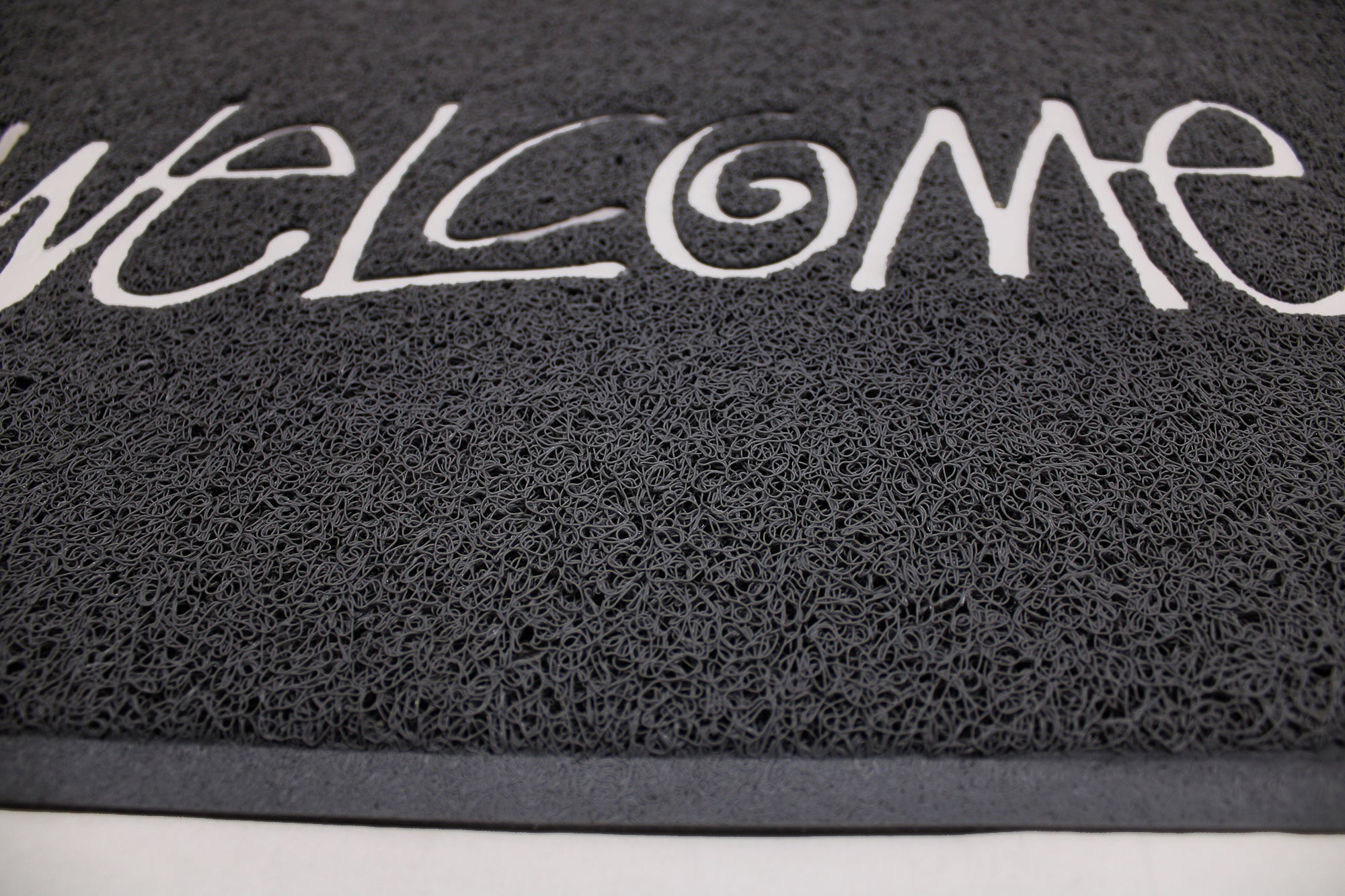 75cm x 45cm Washable Synthetic Mesh Floor Mat - Embossed Welcome