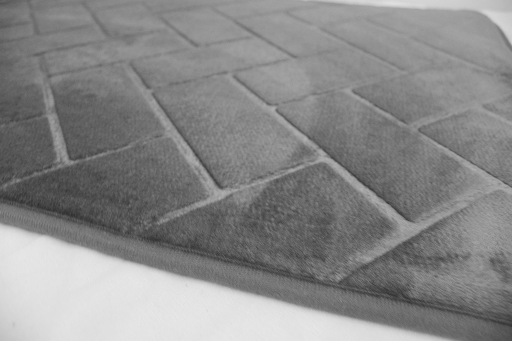 75x45cm Plush Herringbone Embossed Memory Foam Bathroom Mat