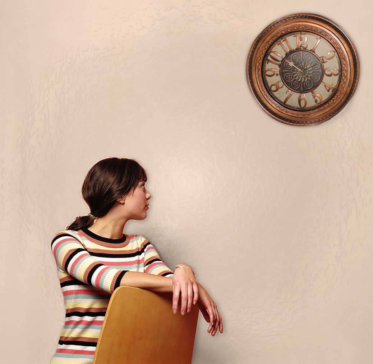 Rustic 40cm Round Imitation Weathered Wall Clock - 005