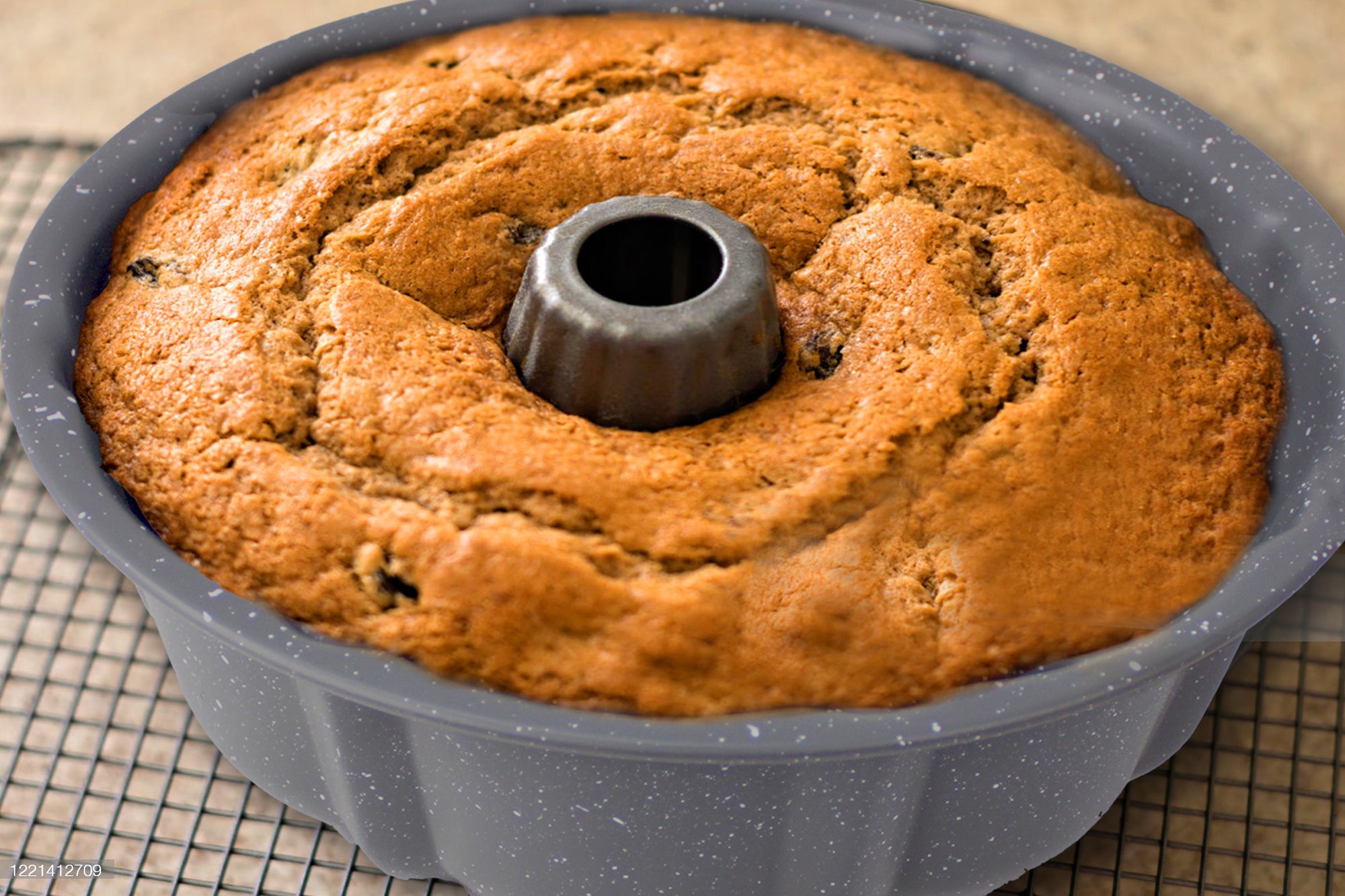 Bergner Orion 24cm Carbon Steel Traditional Fluted Bundt Cake Pan Mould