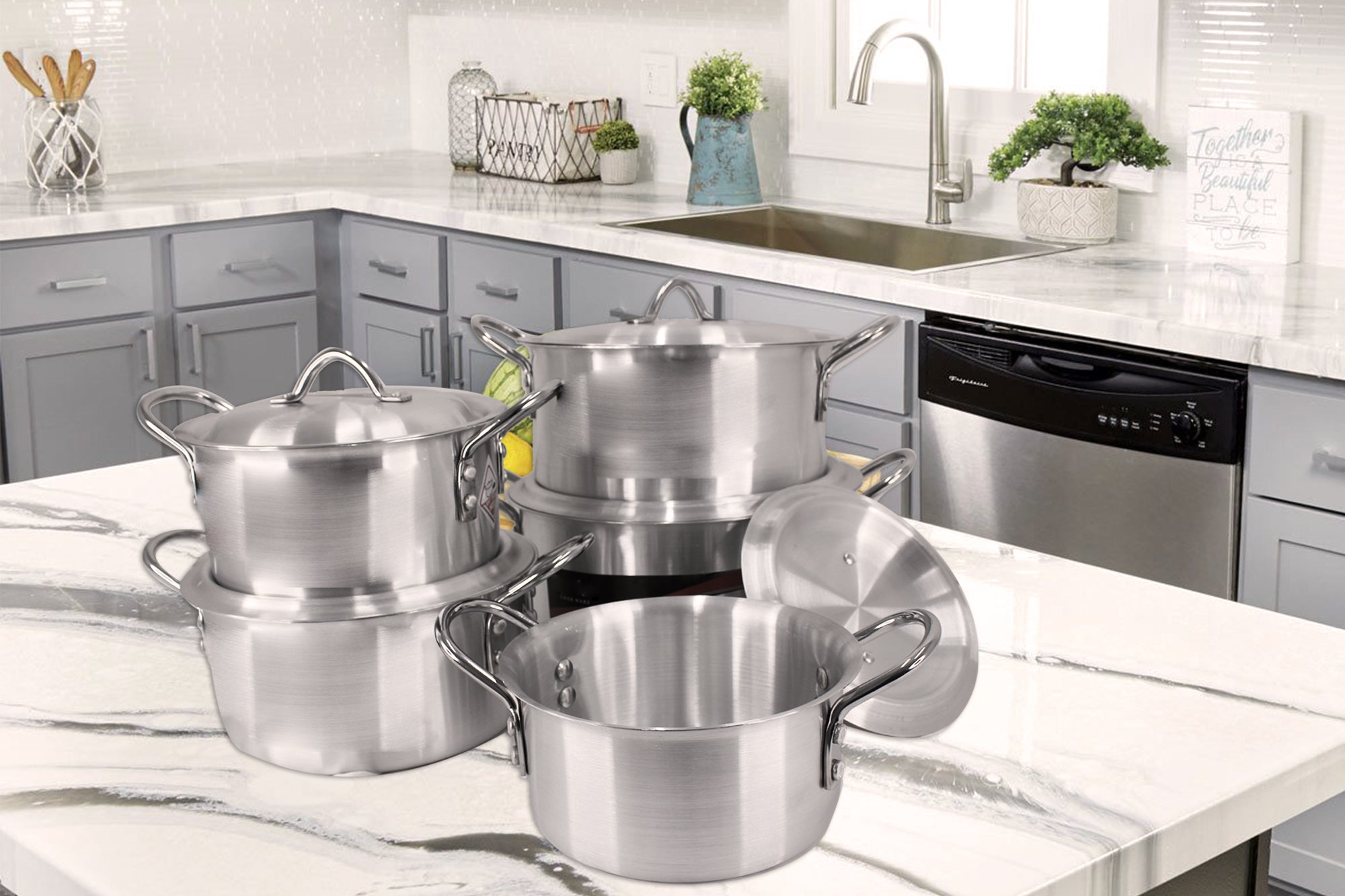 10 Piece Brushed Aluminium Casserole Pot Set - Silver Shine Set