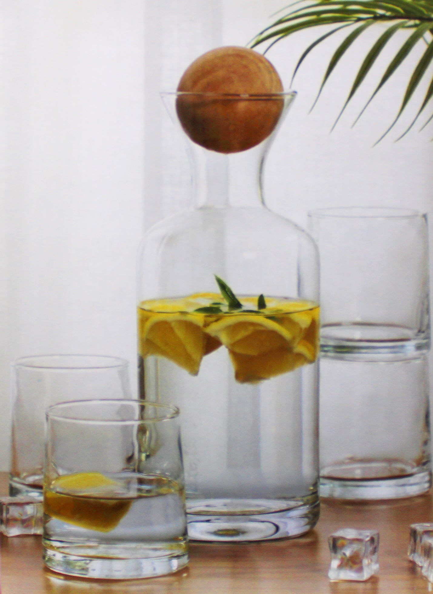 5 Piece METALLIC Clear Glass Drinking Tumblers & Carafe Set with oak Stopper